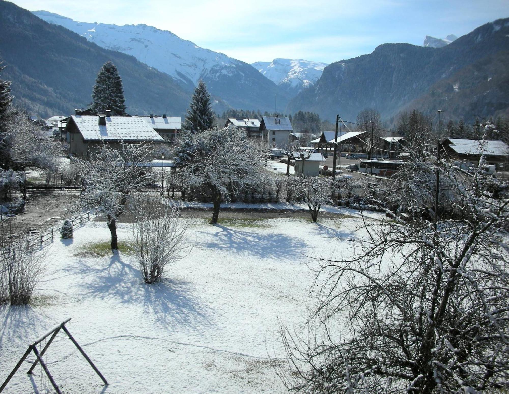 Residence Chalet Des Granges Samoëns Екстериор снимка